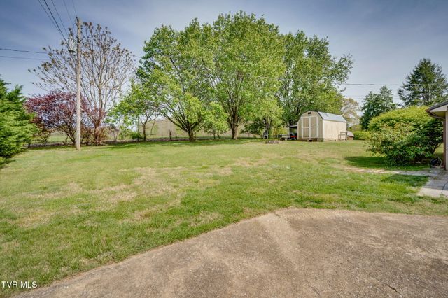 231 Rivergate Manor, Rogersville, TN 37857