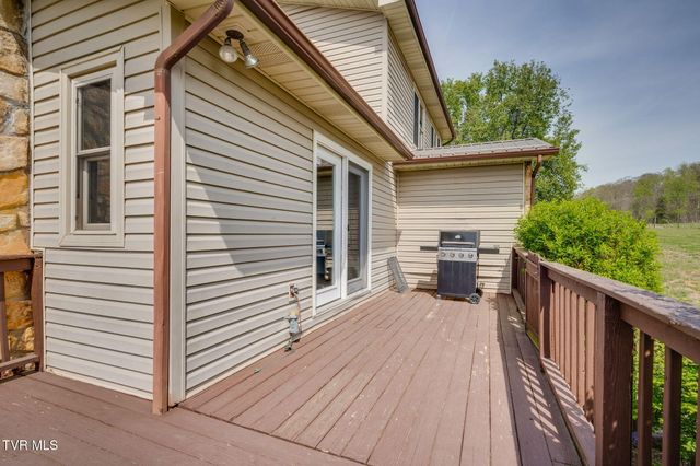 231 Rivergate Manor, Rogersville, TN 37857