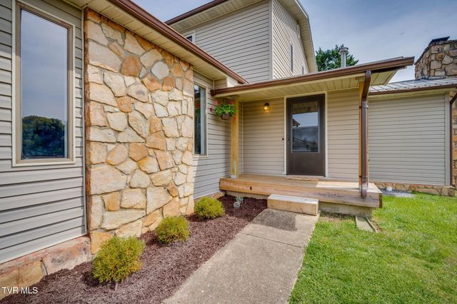 231 Rivergate Manor, Rogersville, TN 37857