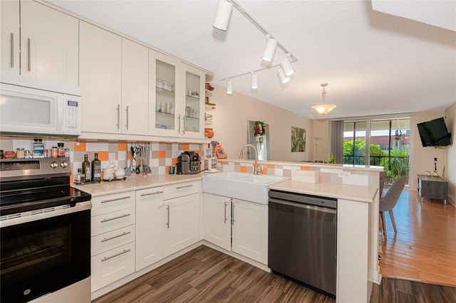 5300 NE 24 TERRACE 512, Fort Lauderdale, FL 33308