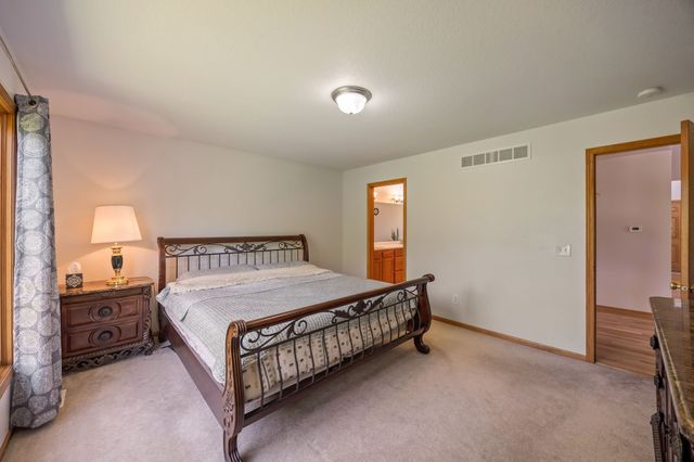 935 Woodland Drive, Carlisle, IA 50047