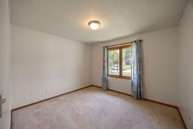 935 Woodland Drive, Carlisle, IA 50047