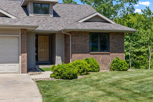 935 Woodland Drive, Carlisle, IA 50047
