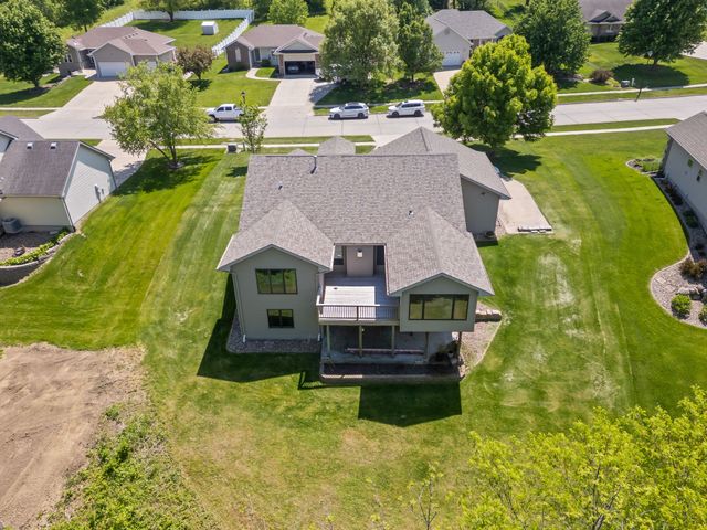 935 Woodland Drive, Carlisle, IA 50047