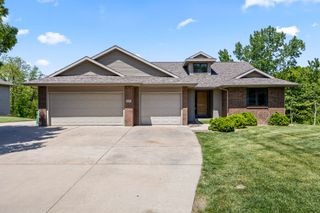 935 Woodland Drive, Carlisle, IA 50047