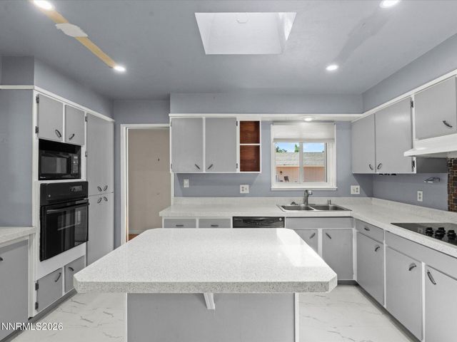 3510 Puccinelli Drive, Sparks, NV 89431