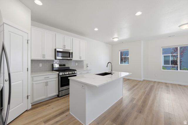 3318 W 3745 S, West Haven, UT 84401