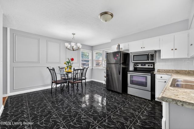 6003 Jeanine Dr, Louisville, KY 40219