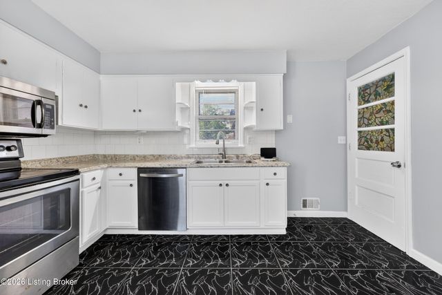 6003 Jeanine Dr, Louisville, KY 40219
