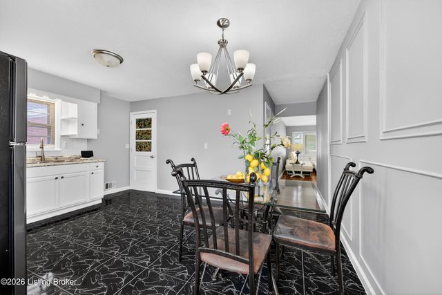 6003 Jeanine Dr, Louisville, KY 40219