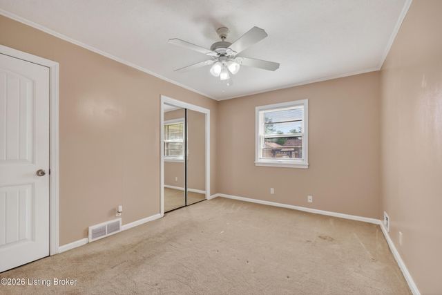 6003 Jeanine Dr, Louisville, KY 40219