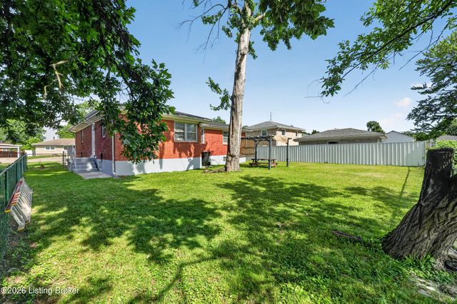 6003 Jeanine Dr, Louisville, KY 40219