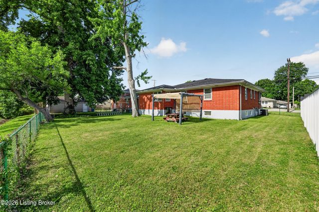 6003 Jeanine Dr, Louisville, KY 40219