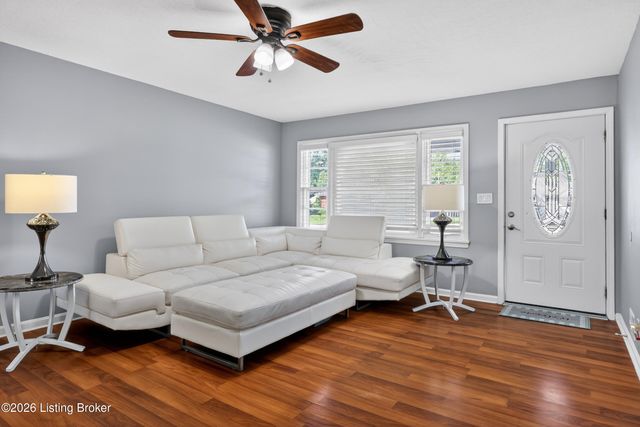 6003 Jeanine Dr, Louisville, KY 40219
