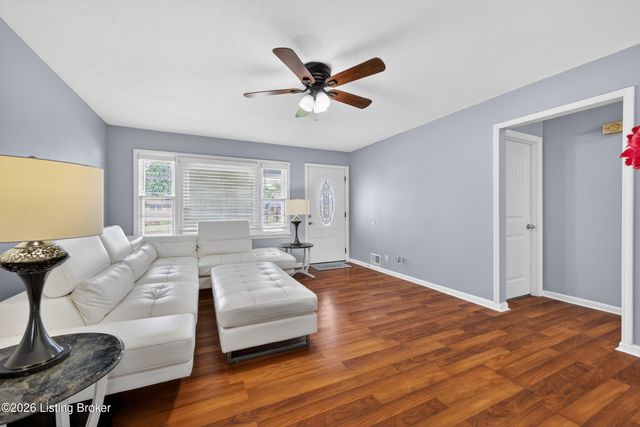6003 Jeanine Dr, Louisville, KY 40219