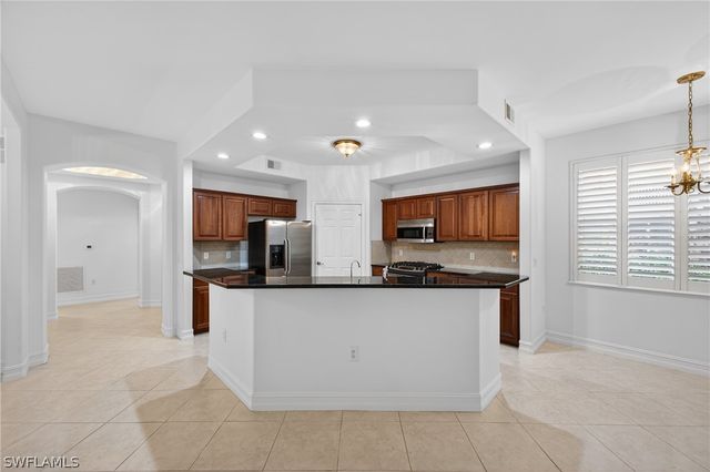 2020 Tarpon Bay DR N 101, Naples, FL 34119