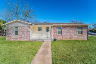 900 Elizabeth Boulevard, Granbury, TX 76048
