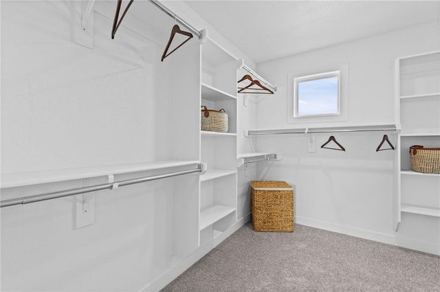 18925 W 193 Terrace, Spring Hill, KS 66083