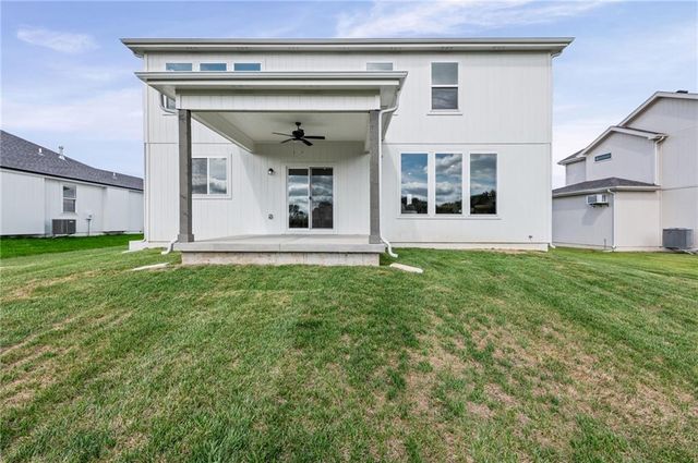 18925 W 193 Terrace, Spring Hill, KS 66083