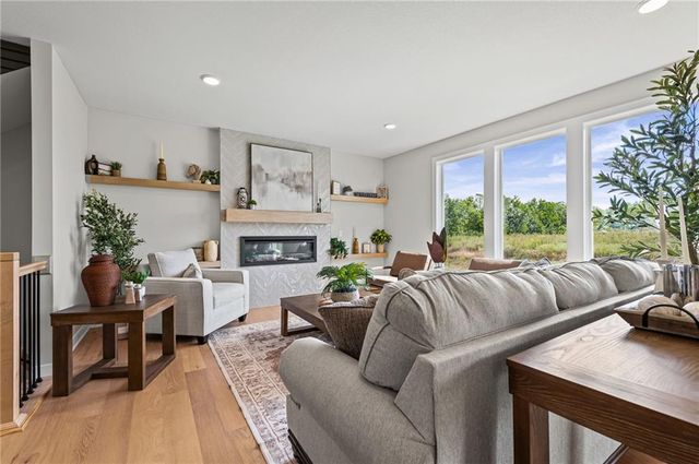 18925 W 193 Terrace, Spring Hill, KS 66083