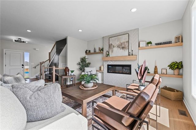 18925 W 193 Terrace, Spring Hill, KS 66083