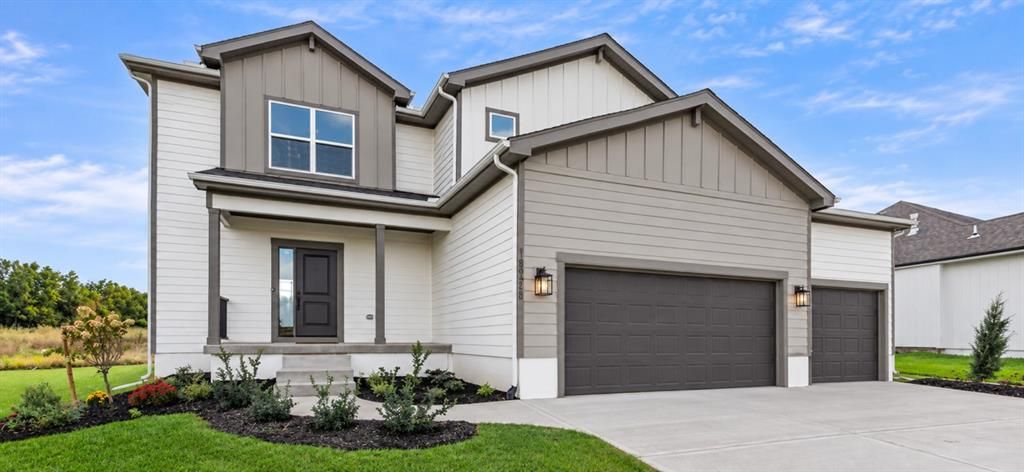18925 W 193 Terrace, Spring Hill, KS 66083