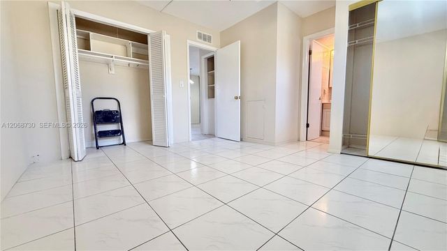 22 SE 3rd Terrace 3, Dania Beach, FL 33004