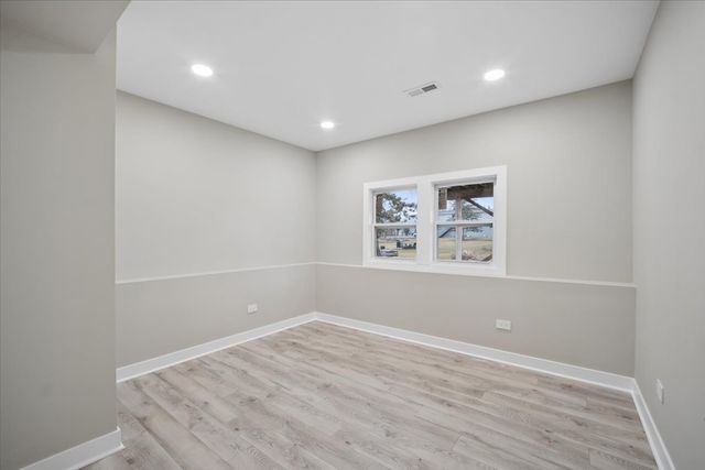 349 Park Avenue, Cary, IL 60013