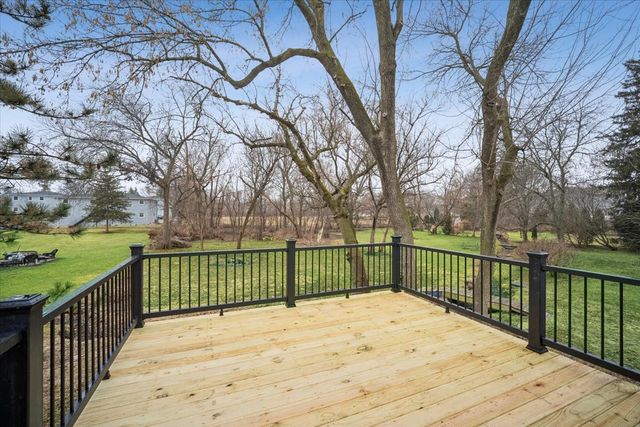 349 Park Avenue, Cary, IL 60013