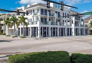 875 6th AVE S # 204, Naples, FL 34102