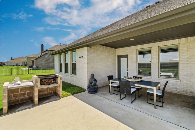 1430 Shaker Hills Road, Gunter, TX 75058