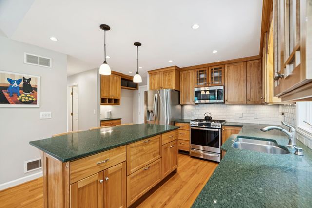43 Berrill Farms Lane, Hanover, NH 03755