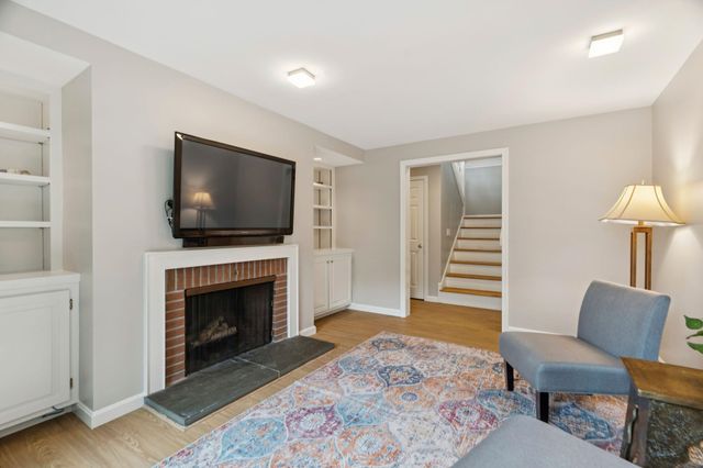 43 Berrill Farms Lane, Hanover, NH 03755