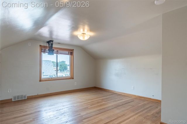 22501 Maple Street, St. Clair Shores, MI 48081