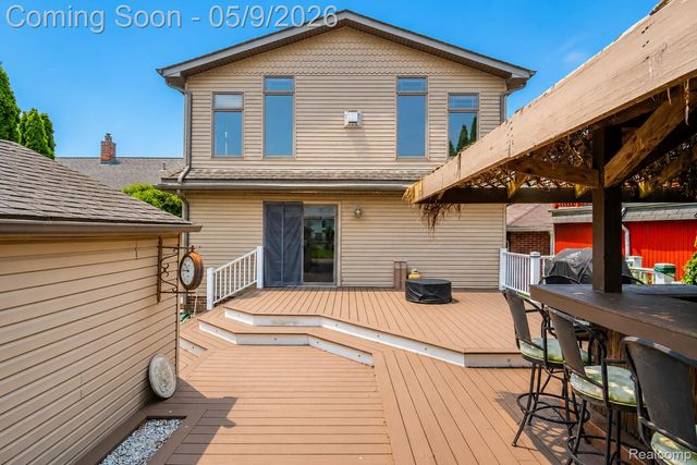 22501 Maple Street, St. Clair Shores, MI 48081