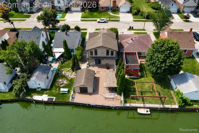 22501 Maple Street, St. Clair Shores, MI 48081