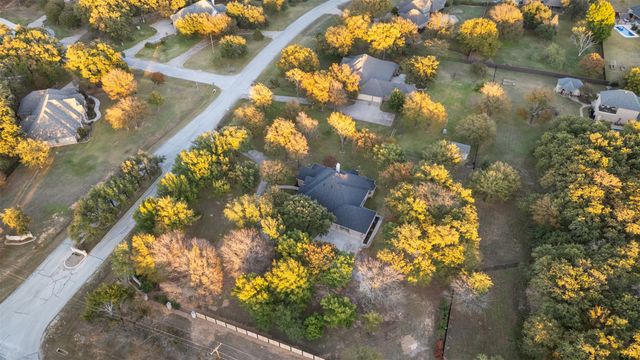 615 W Aurora Vista Trail, Aurora, TX 76078