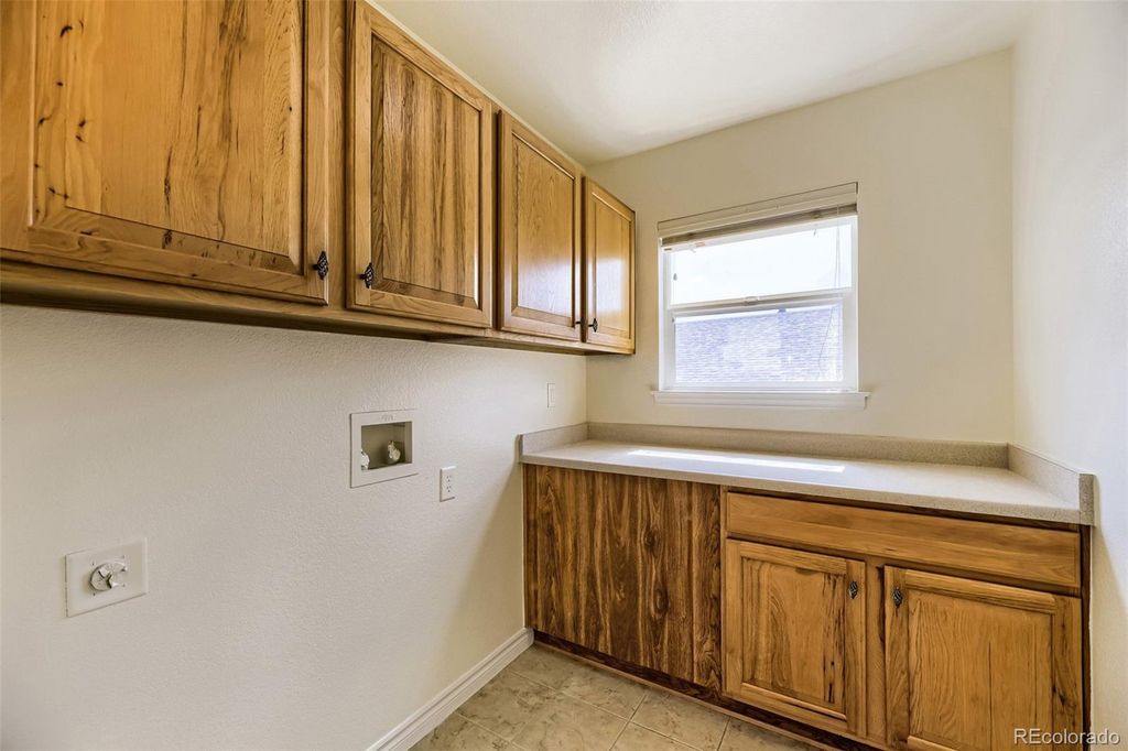 Image 29 of property listing at 4900 Bluegate Drive, Highlands Ranch, CO 80130