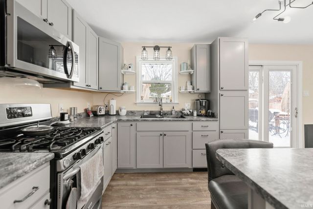 1025 Ferguson Avenue, Fort Wayne, IN 46805