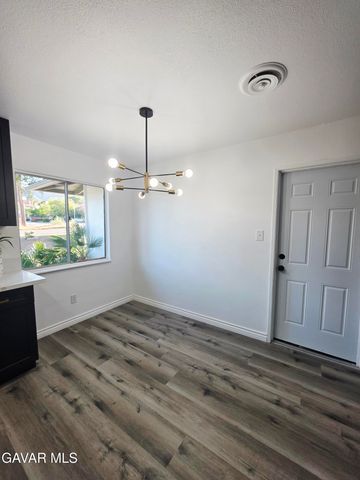 7167 Columbia Way, Lancaster, CA 93536