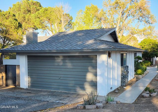 7167 Columbia Way, Lancaster, CA 93536