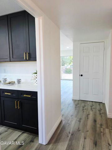 7167 Columbia Way, Lancaster, CA 93536