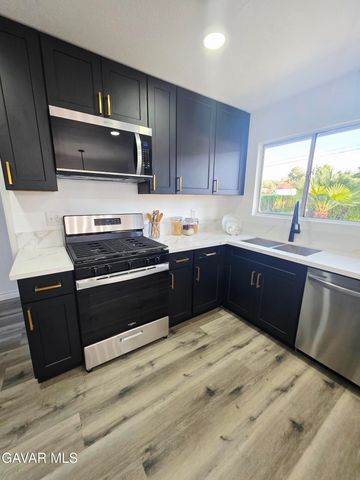 7167 Columbia Way, Lancaster, CA 93536