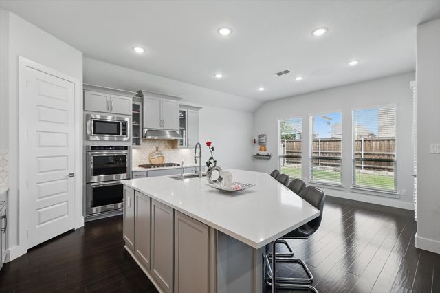 2801 Rosewood Way, Northlake, TX 76226