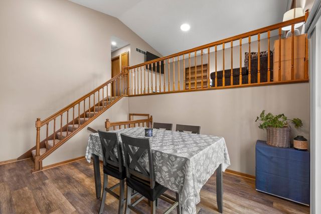 1286 Emerald Lane, Shakopee, MN 55379