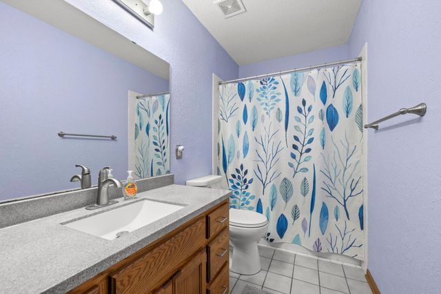 1286 Emerald Lane, Shakopee, MN 55379