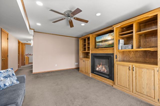 1286 Emerald Lane, Shakopee, MN 55379
