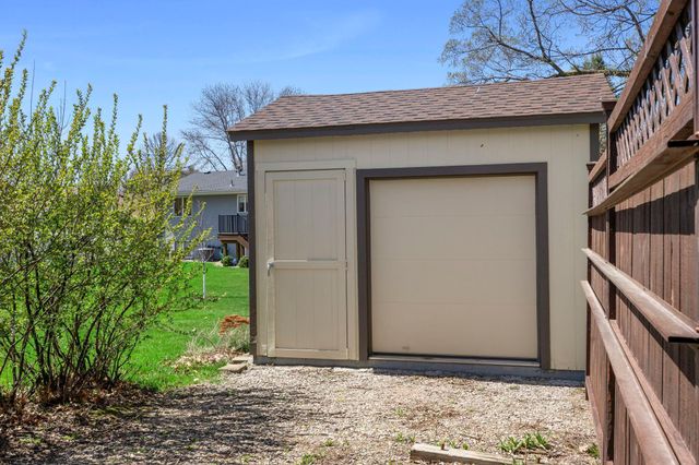 1286 Emerald Lane, Shakopee, MN 55379