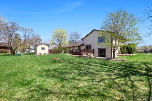 1286 Emerald Lane, Shakopee, MN 55379