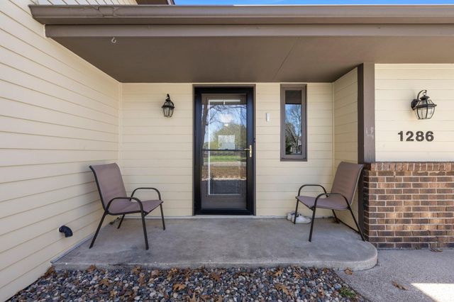 1286 Emerald Lane, Shakopee, MN 55379